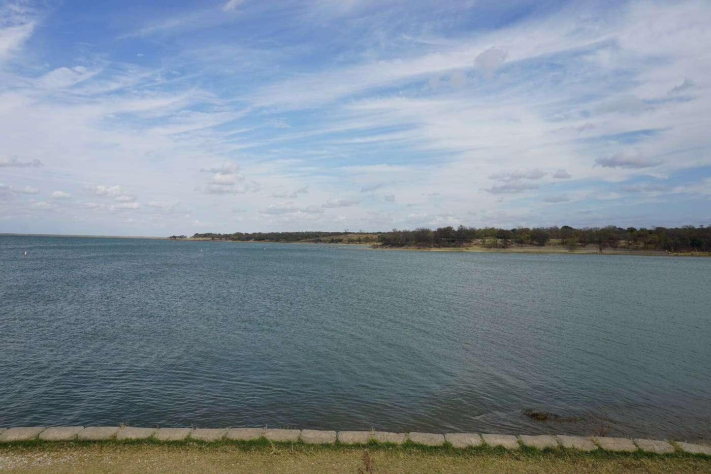Joe Pool Lake at Cedar Hill State Park in Dallas County , Texas ( United States ).